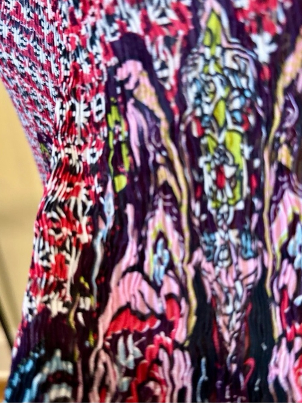 Alberto Makali Crochet Sequin Print Top Size L Pink Black Pleated Bell Sleeve - Picture 4 of 8